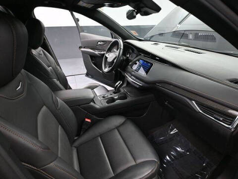 2023 Cadillac XT4 Sport