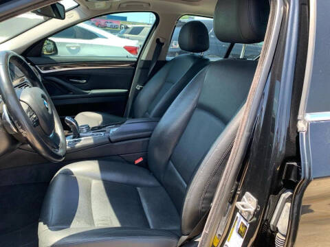 2016 BMW 5 Series 528i