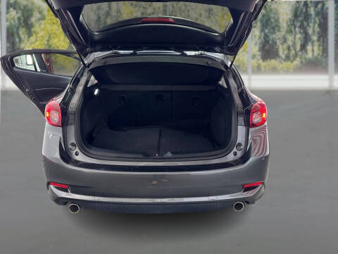 2018 Mazda MAZDA3 Touring