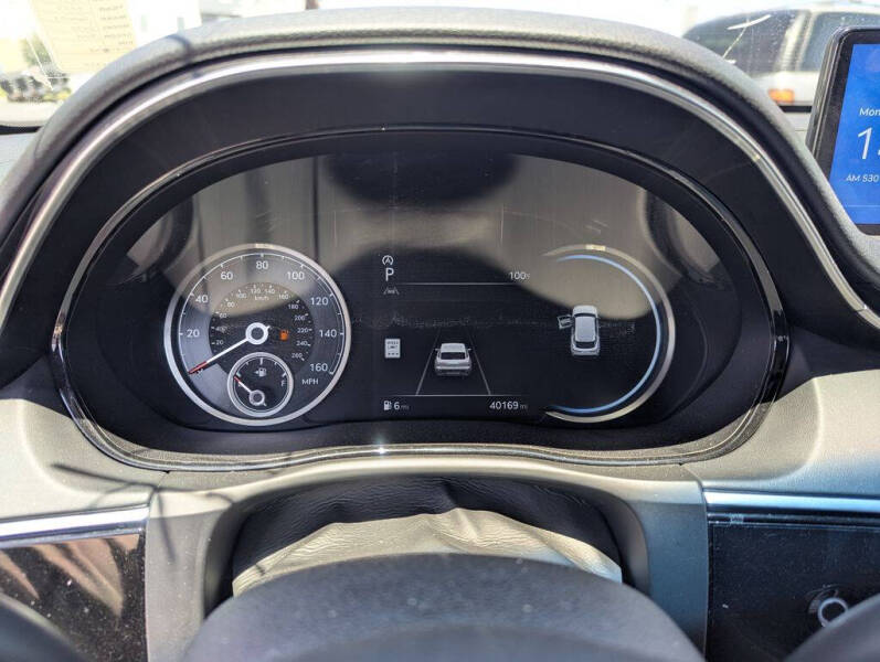 2023 Genesis GV70 2.5T Standard