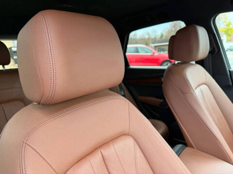 2022 Audi Q5 quattro S line Premium 45 TFSI