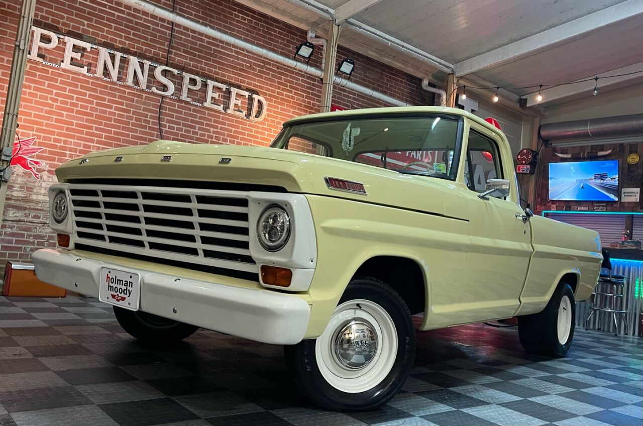1967 Ford F-100 32
