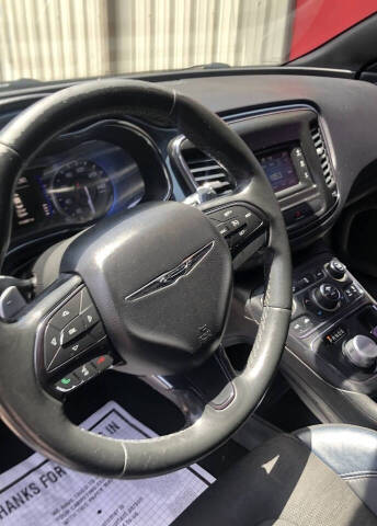 2015 Chrysler 200 S