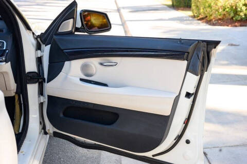 2013 BMW 5 Series 535i Gran Turismo