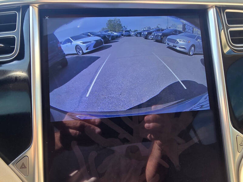 2016 Tesla Model S 75D