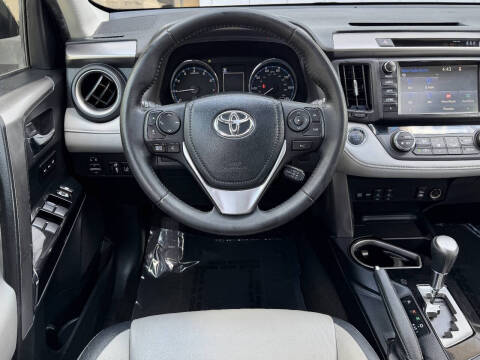 2017 Toyota RAV4 Limited