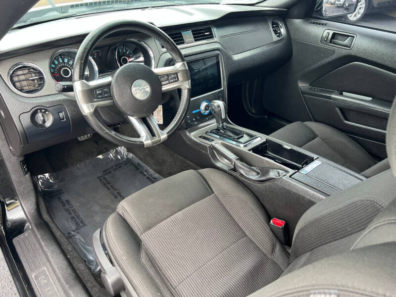 2014 Ford Mustang V6