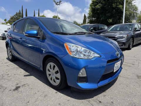 2013 Toyota Prius c Two