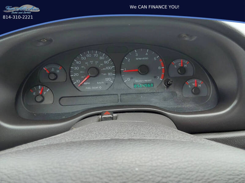 2000 Ford Mustang