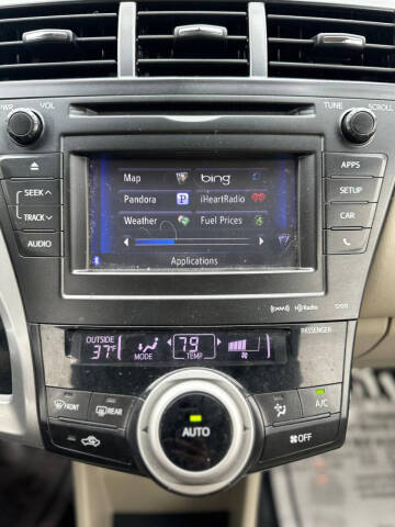 2012 Toyota Prius v
