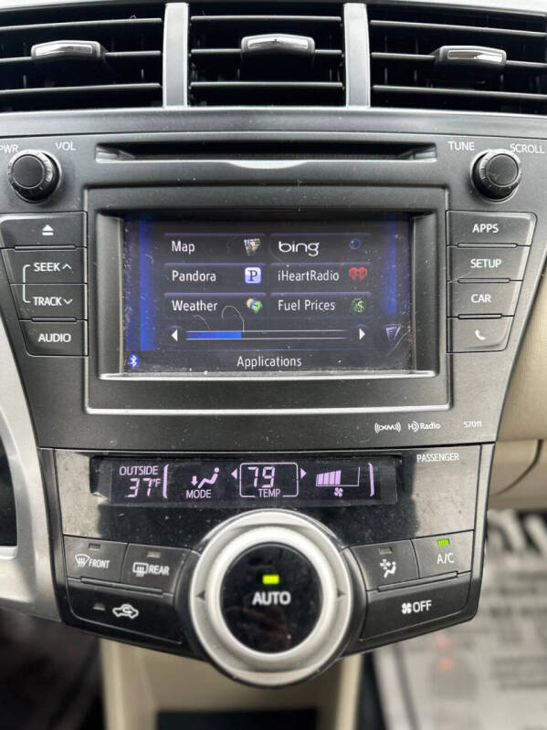 2012 Toyota Prius v