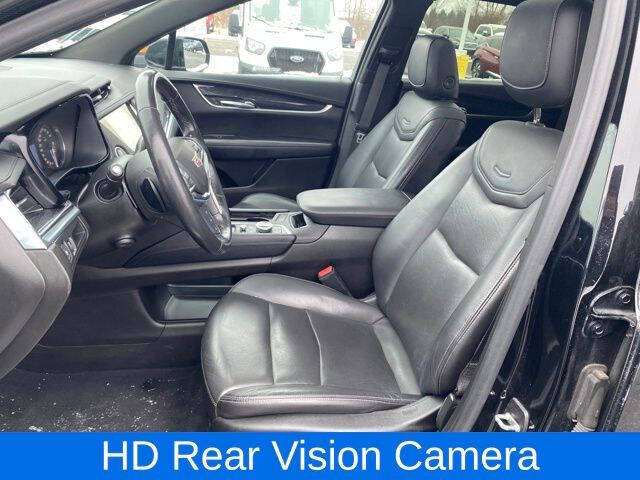 2022 Cadillac XT5 Premium Luxury