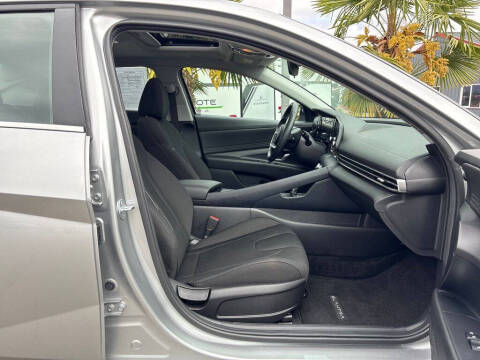 2022 Hyundai Elantra
