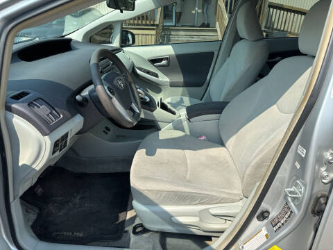 2010 Toyota Prius III