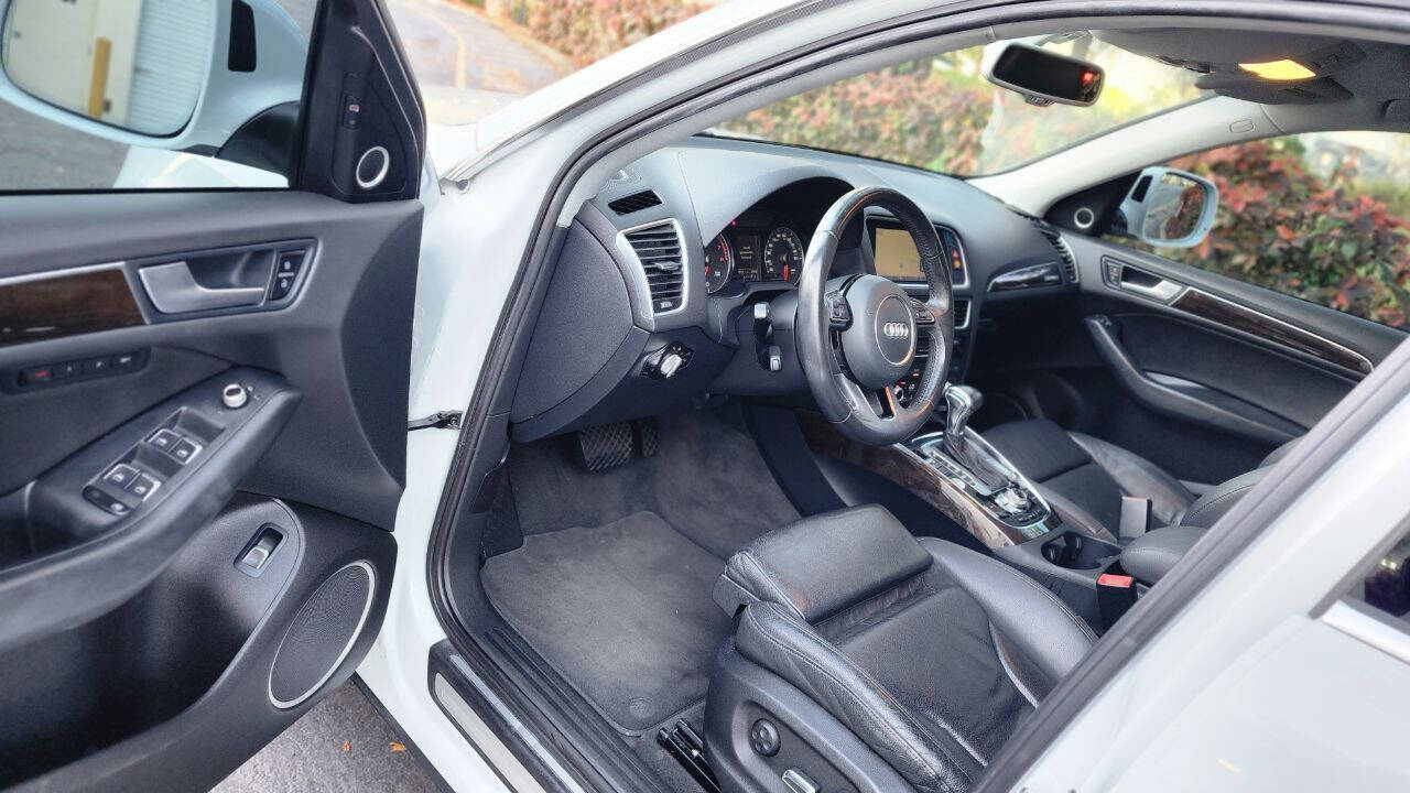 2014 Audi Q5  - $15,900