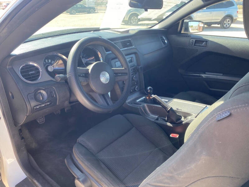 2011 Ford Mustang V6