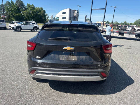 2024 Chevrolet Trax LT