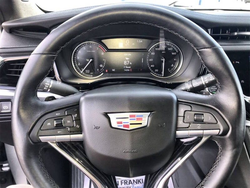 2025 Cadillac XT6 Premium Luxury