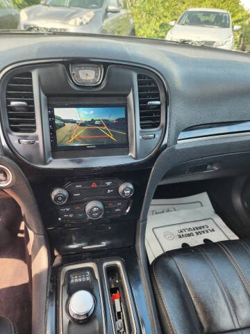 2017 Chrysler 300 S
