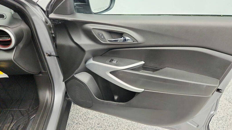 2025 Chevrolet Trax RS