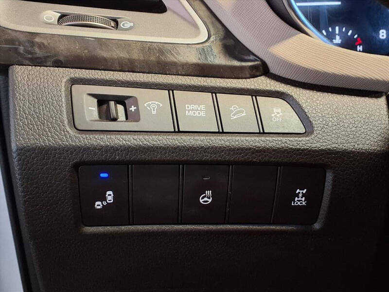 2017 Hyundai Santa Fe Sport 2.0T Ultimate