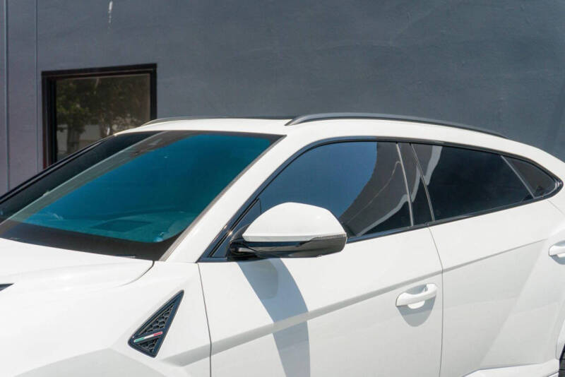 2023 Lamborghini Urus S