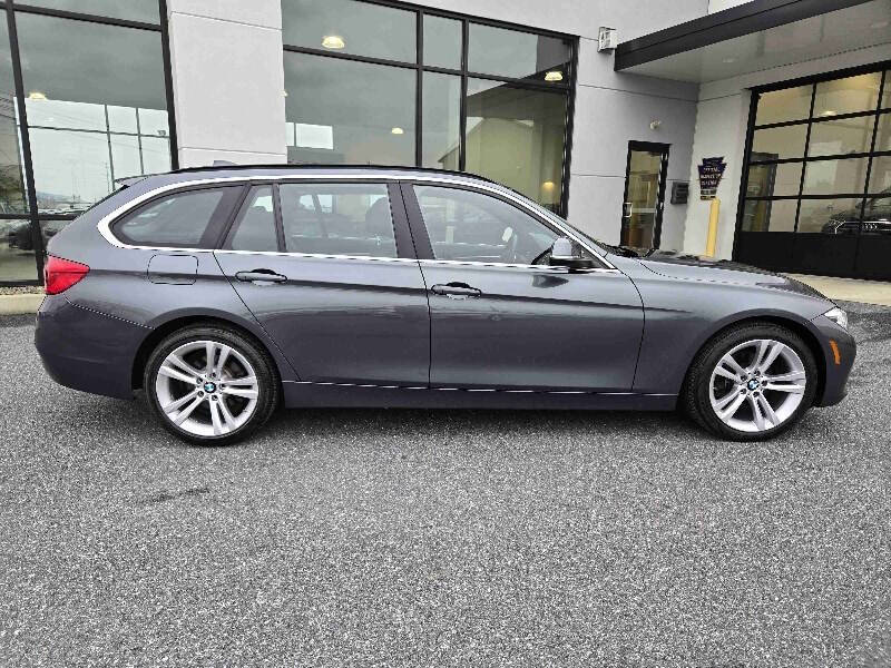 2018 BMW 3 Series 330i xDrive