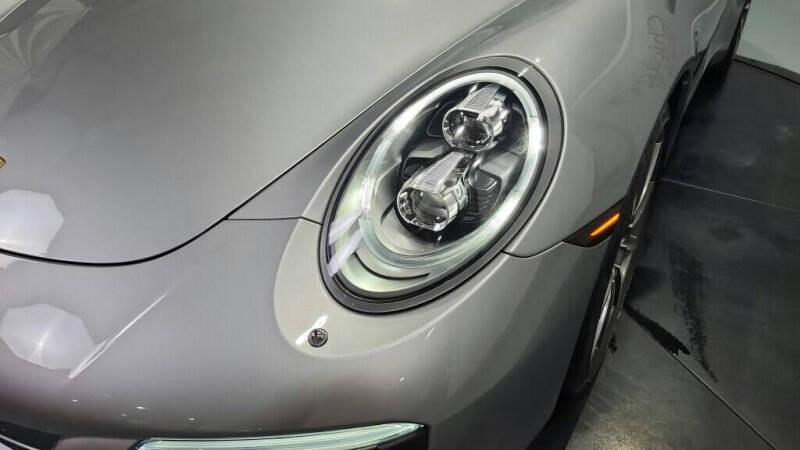 2017 Porsche 911 Carrera