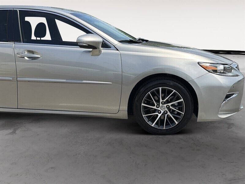 2017 Lexus ES 350