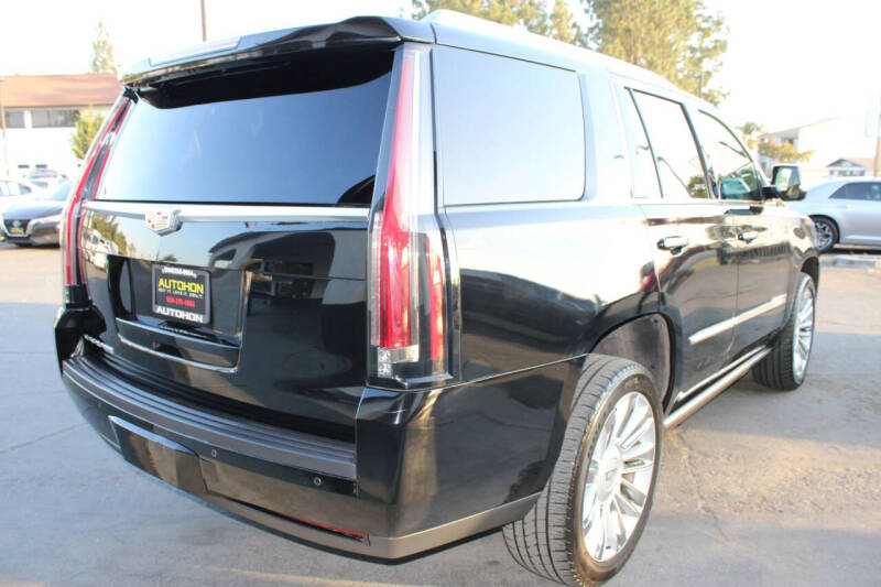 2016 Cadillac Escalade Platinum