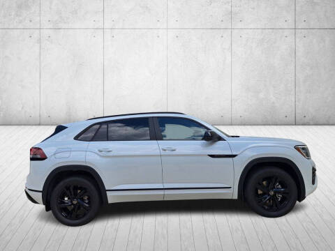 2026 Volkswagen Atlas Cross Sport SEL R-Line Black 4Motion