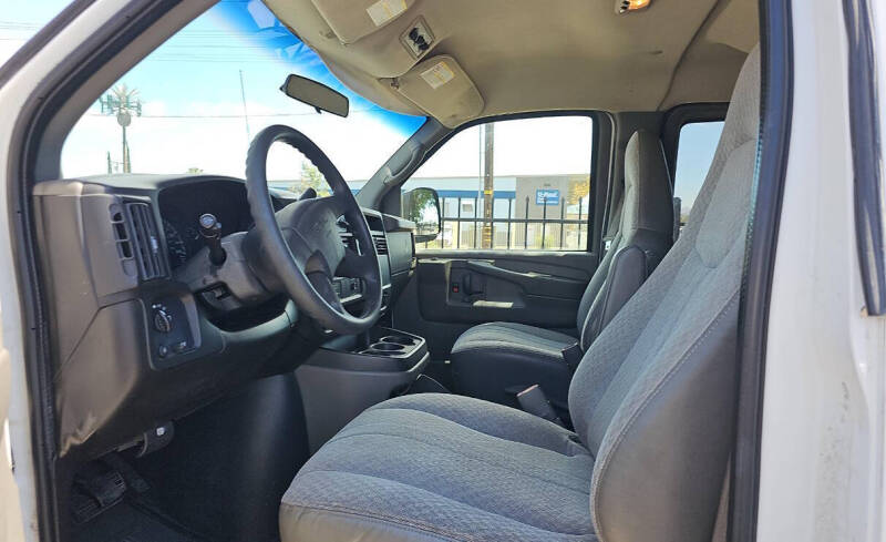 2007 GMC Savana LS 3500