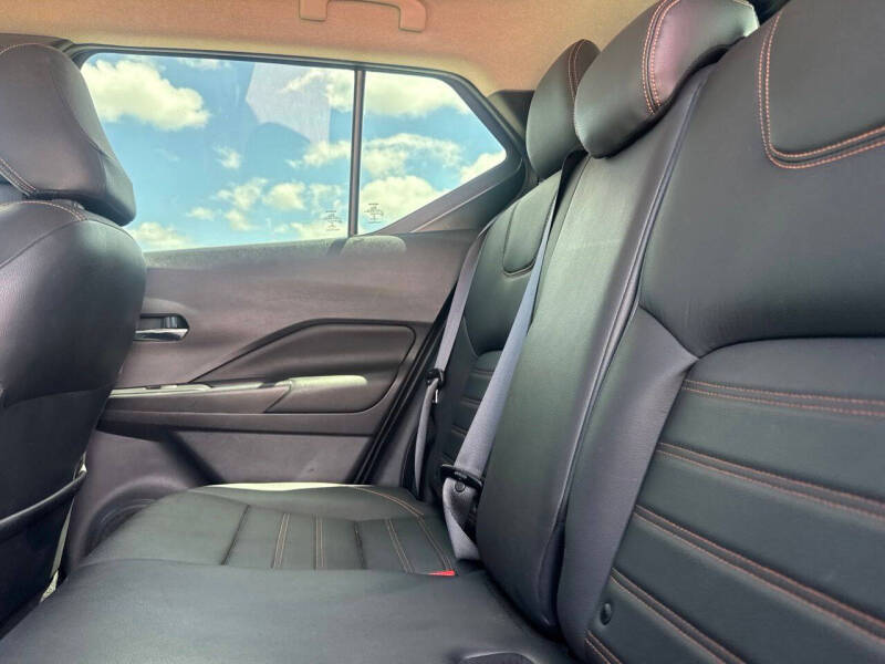2019 Nissan Kicks SR