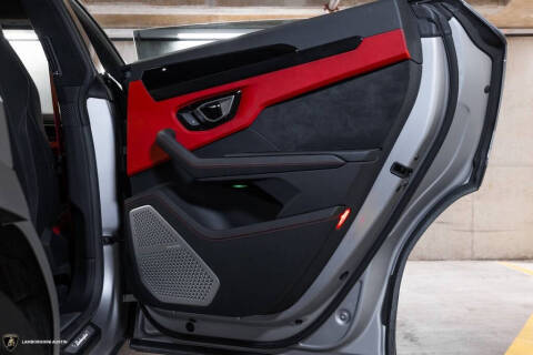 2023 Lamborghini Urus S