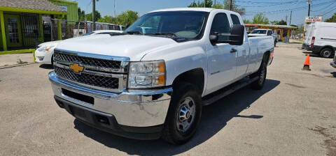 2013 Chevrolet Silverado 3500HD for sale at RODRIGUEZ MOTORS CO. in Houston TX