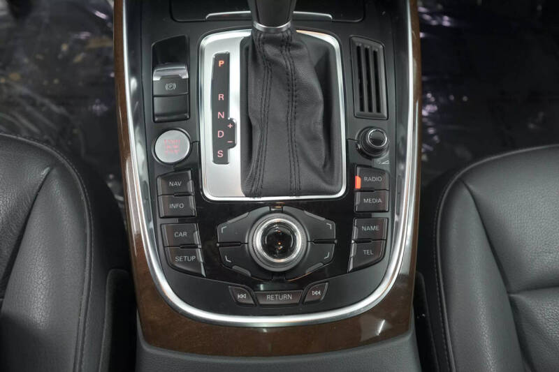 2012 Audi Q5 2.0T quattro Premium Plus