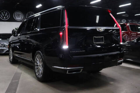 2022 Cadillac Escalade ESV Premium Luxury