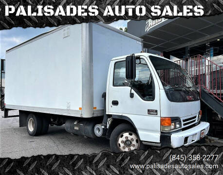 2002 GMC W4500 for sale at PALISADES AUTO SALES in Nyack NY