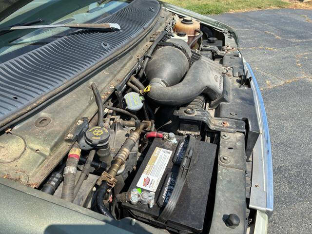 2002 Ford E-Series