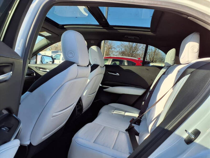 2024 Cadillac XT4 Sport