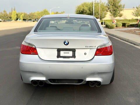 2004 BMW 5 Series 545i