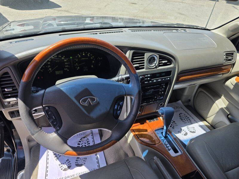 2002 Infiniti QX4