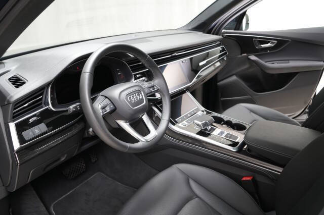 2025 Audi Q7 quattro Premium Plus 45 TFSI