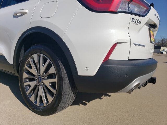 2021 Ford Escape Titanium