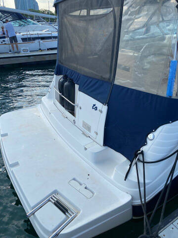 2003 Rinker 342 FIESTA VEE