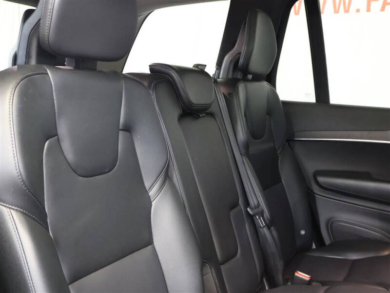 2020 Volvo XC90 T5 Momentum