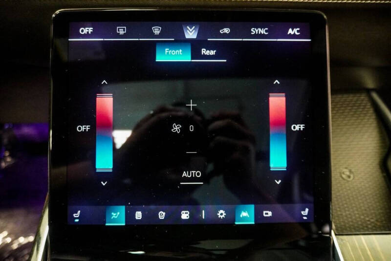 2025 Cadillac Escalade Premium Luxury