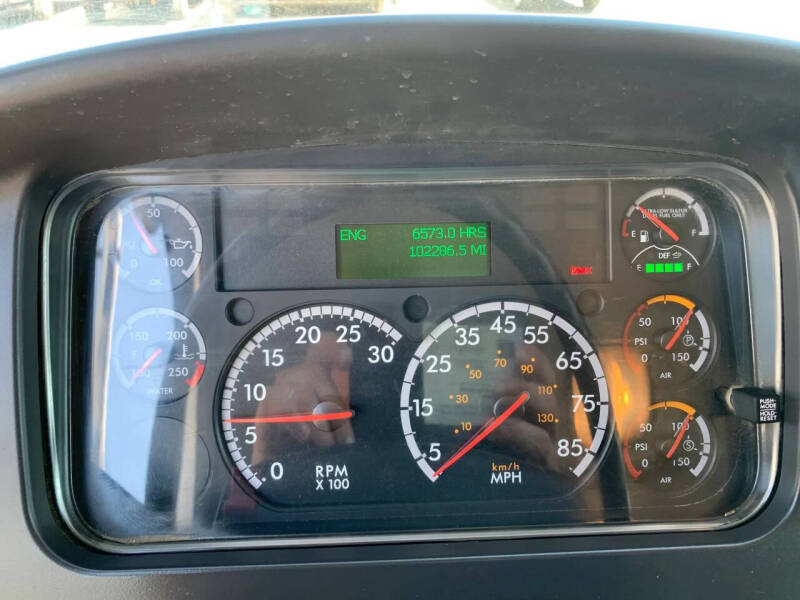 2016 Freightliner M2 106