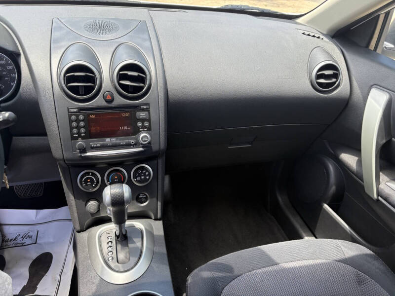 2011 Nissan Rogue SV