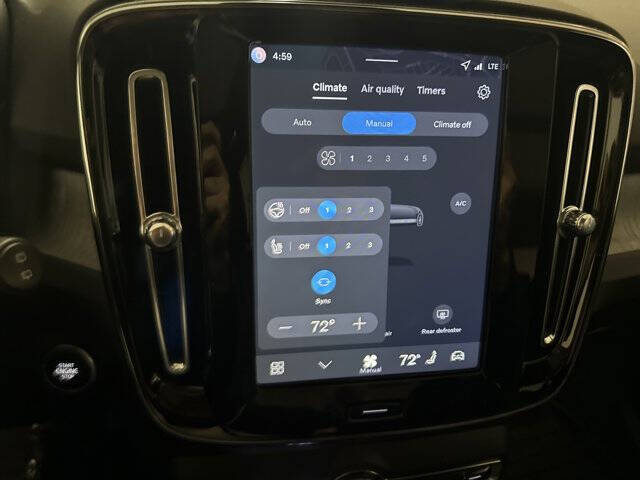 2026 Volvo XC40 B5 Plus